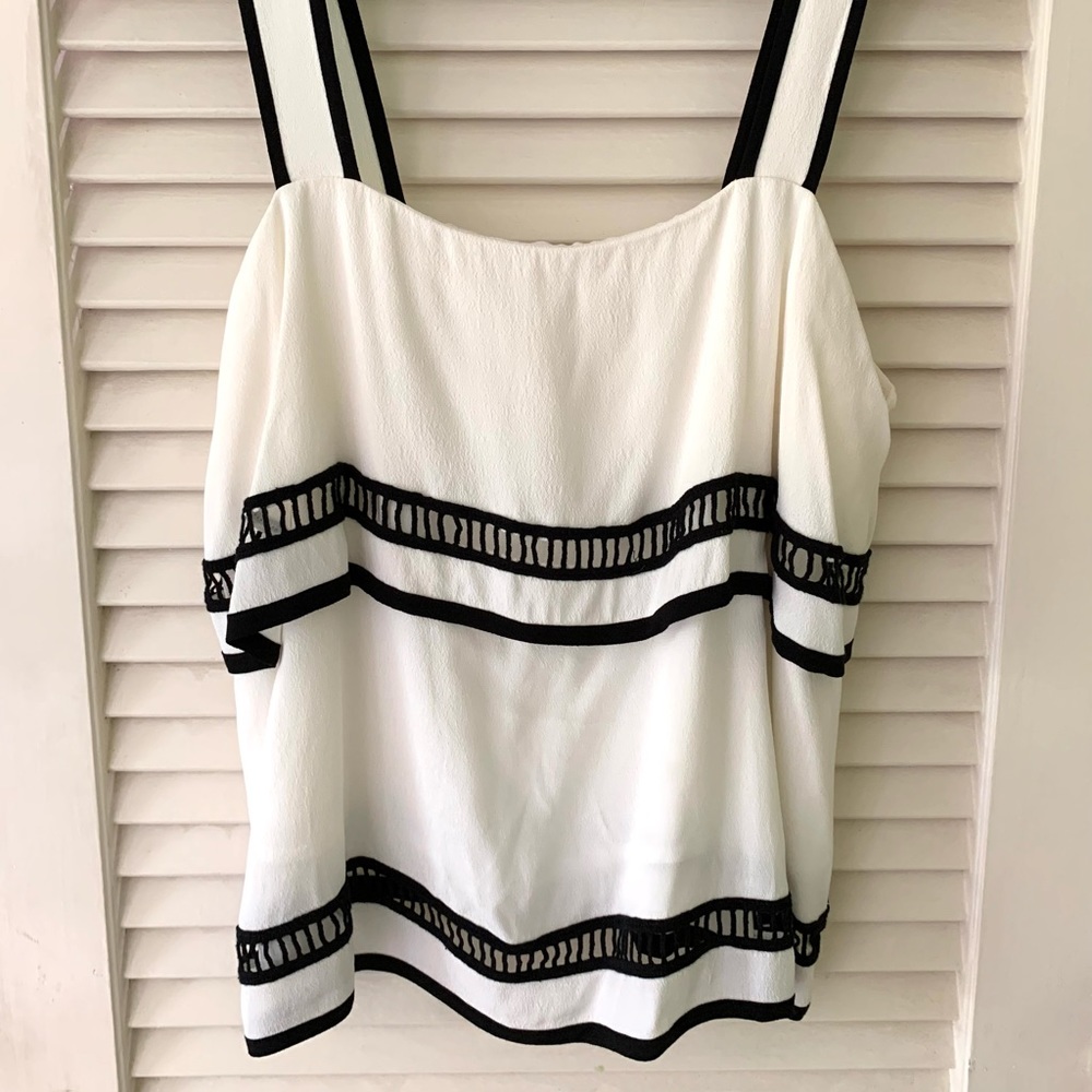 Willow & Clay women’s top